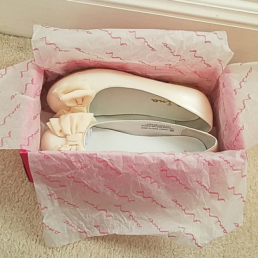Girl's flats